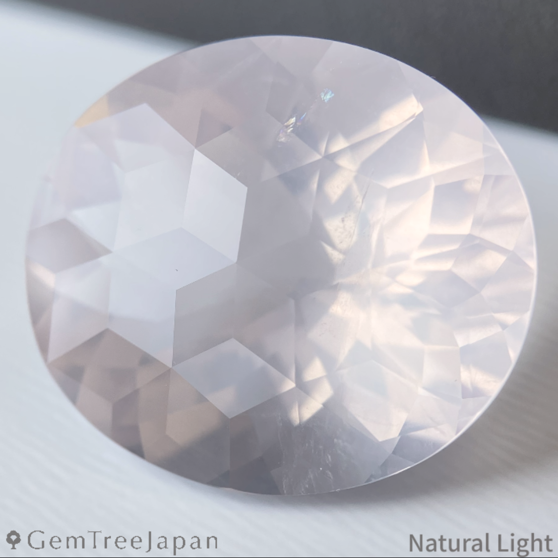 Rose Quartz 39.347ct / Brazil