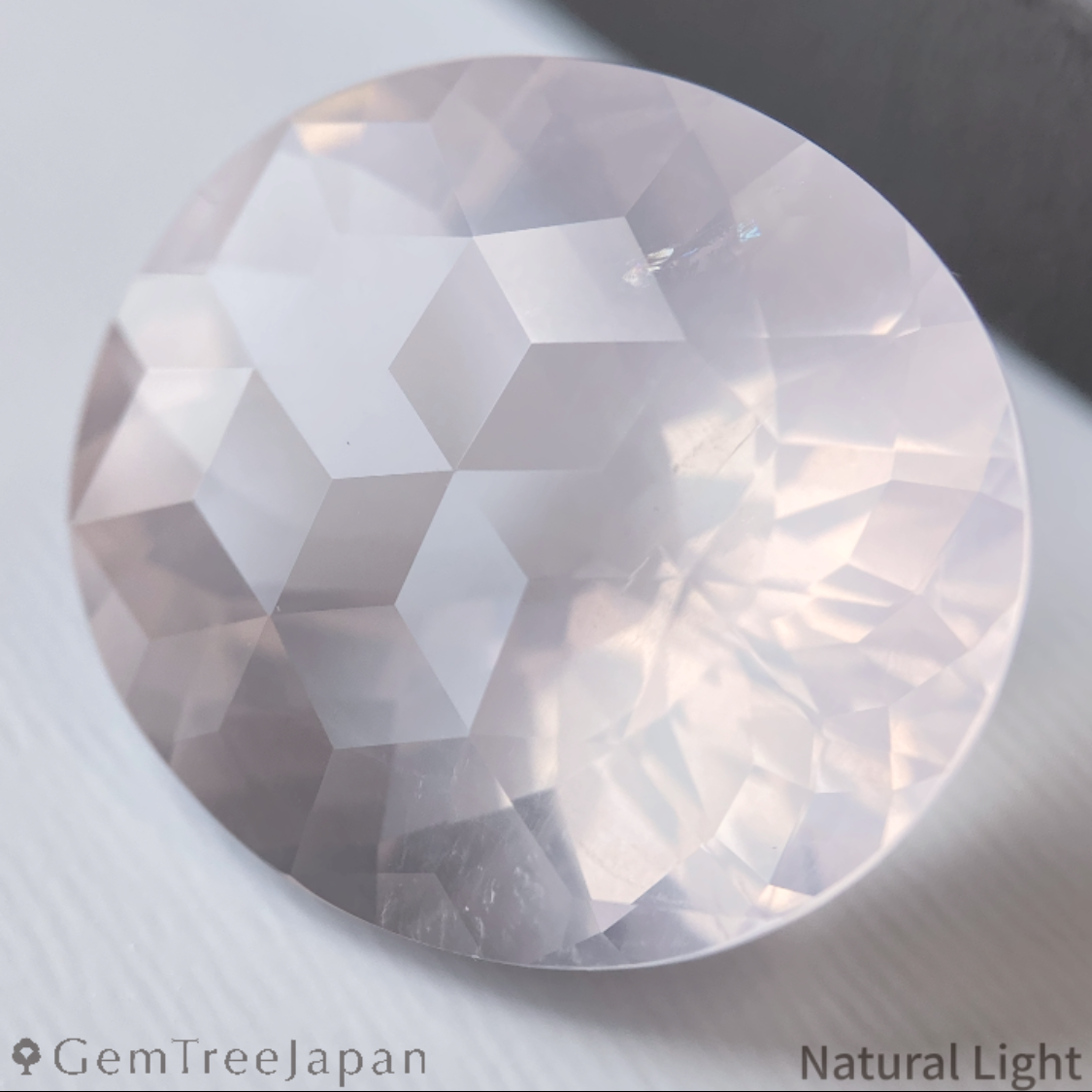 Rose Quartz 39.347ct / Brazil
