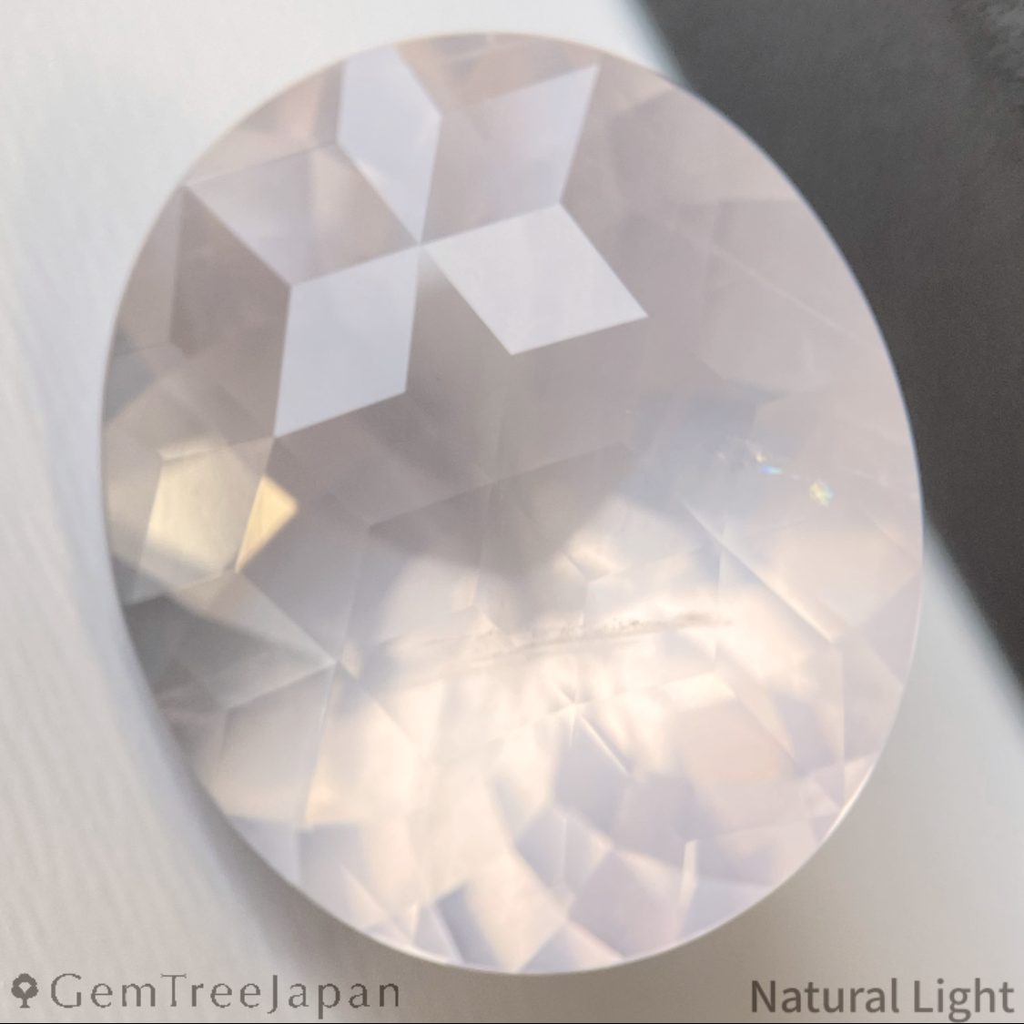 Rose Quartz 39.347ct / Brazil