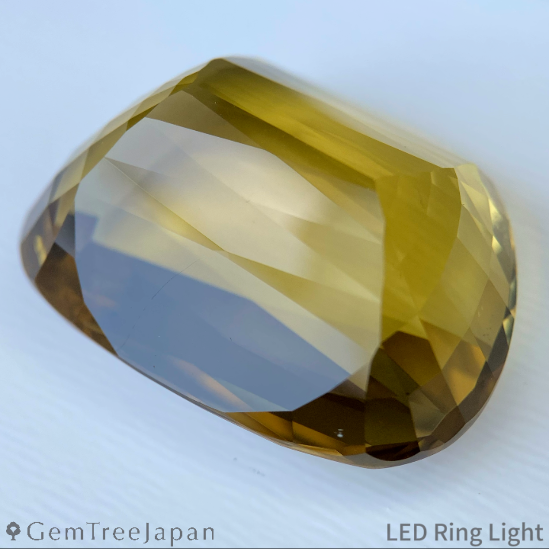 Lemon Quartz 52.66ct / Brazil