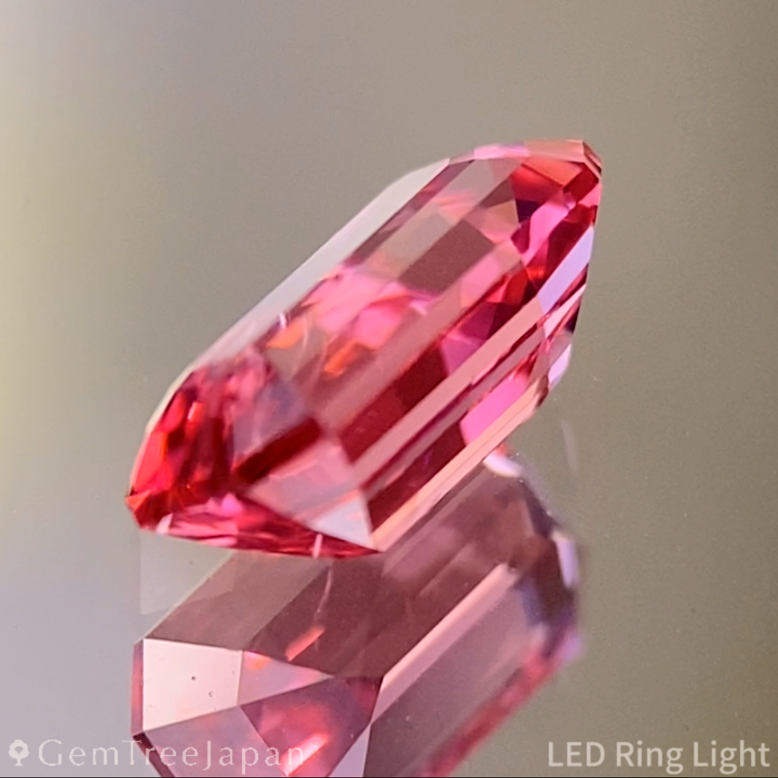 Mahenge Spinel 0.859ct / Tanzania