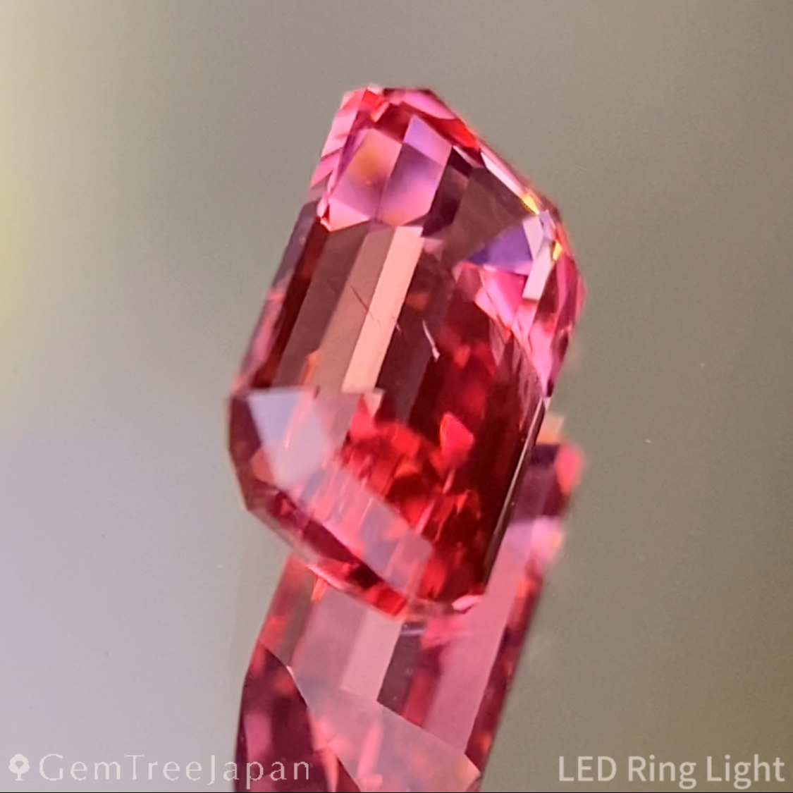Mahenge Spinel 0.859ct / Tanzania