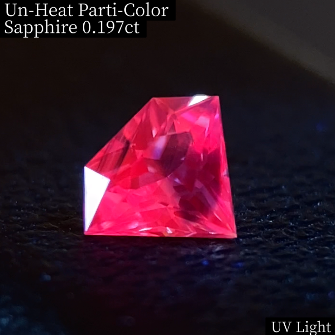 Un-Heat Parti-Color Sapphire 0.197ct / Vietnam