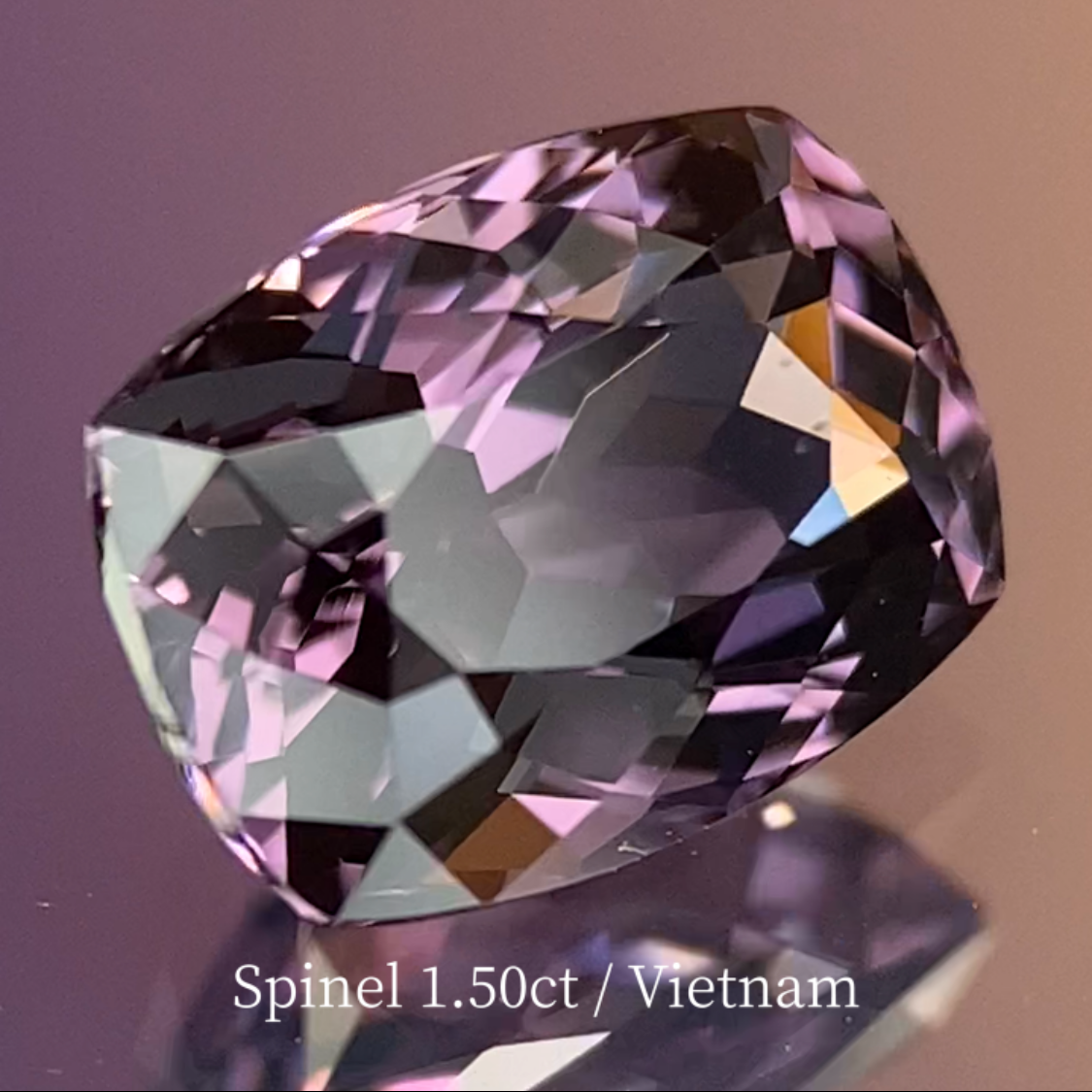 Spinel 1.506ct / Vietnam