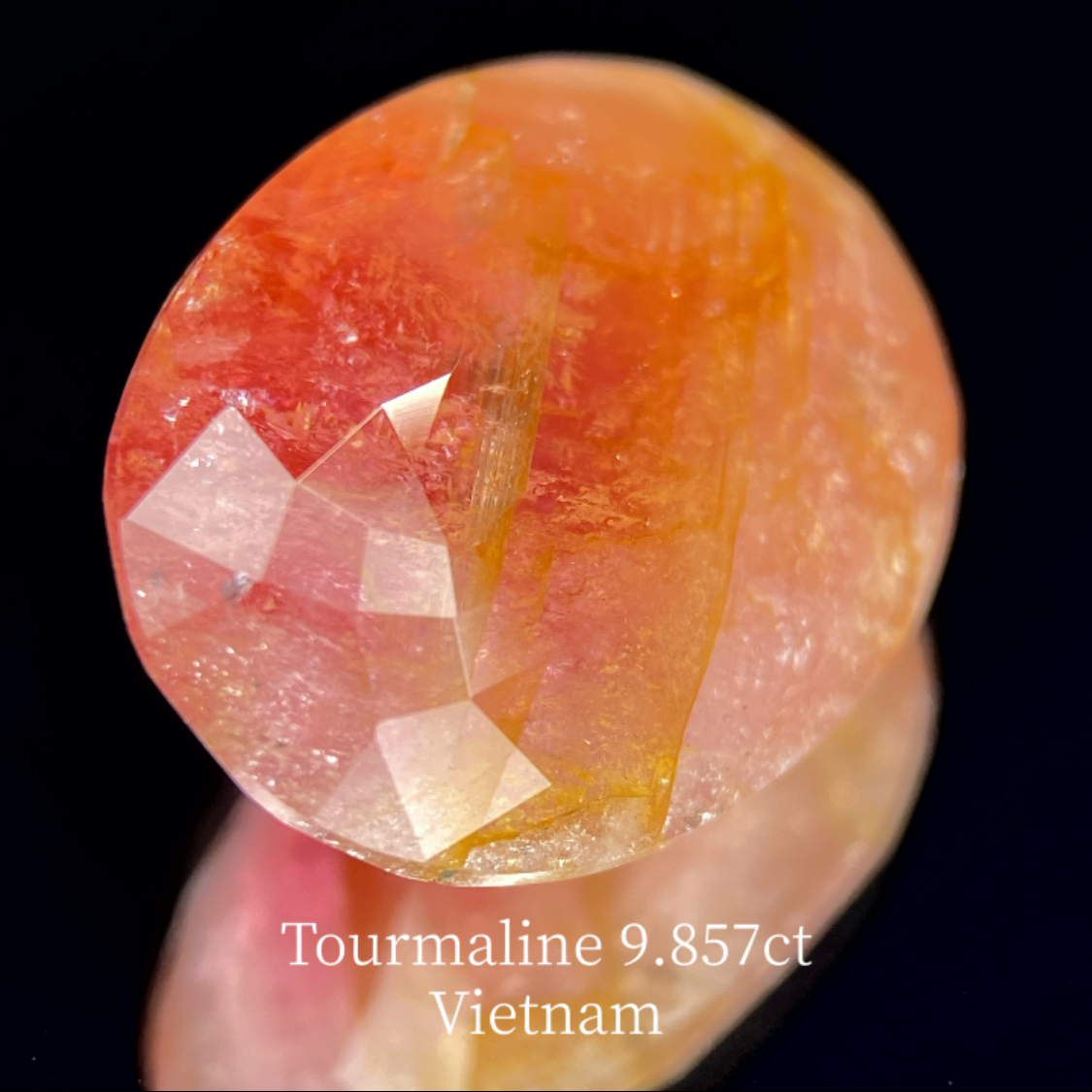 Tourmaline 9.857ct / Vietnam
