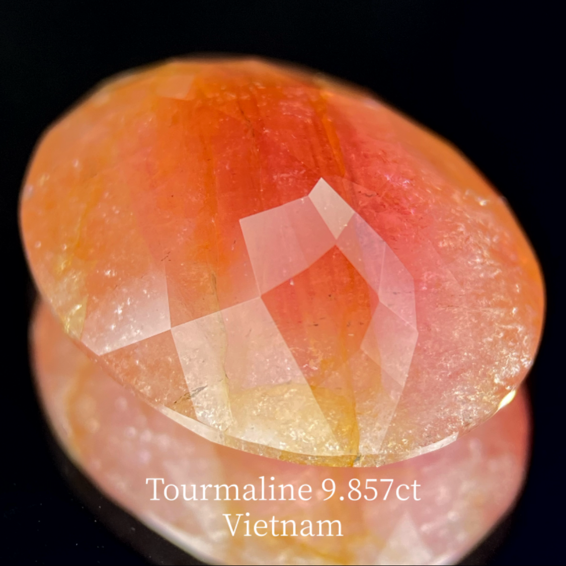 Tourmaline 9.857ct / Vietnam