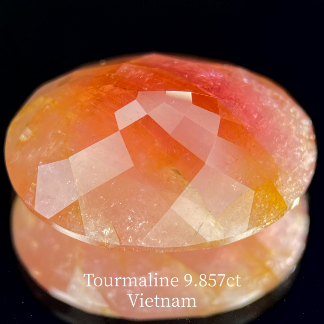 Tourmaline 9.857ct / Vietnam