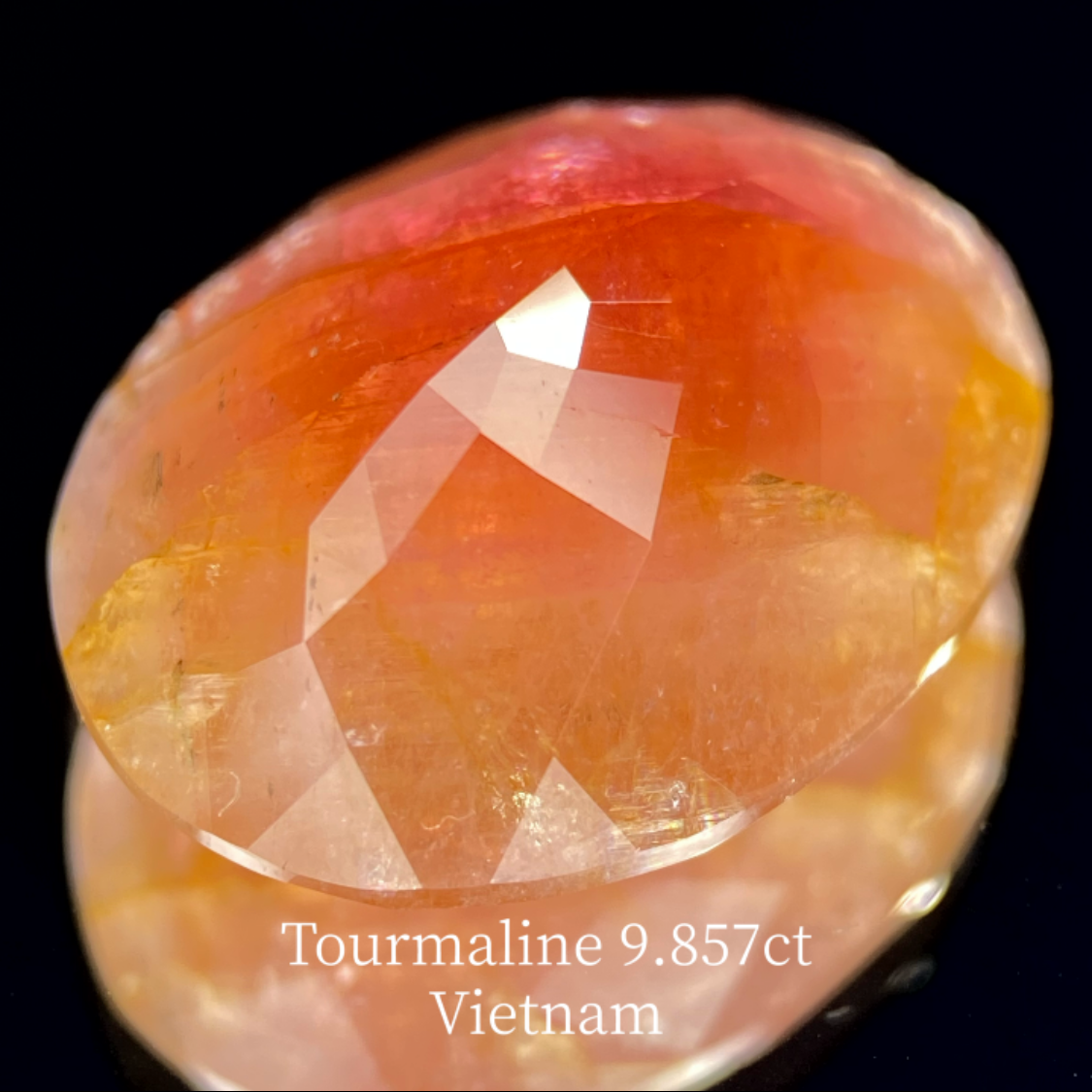 Tourmaline 9.857ct / Vietnam