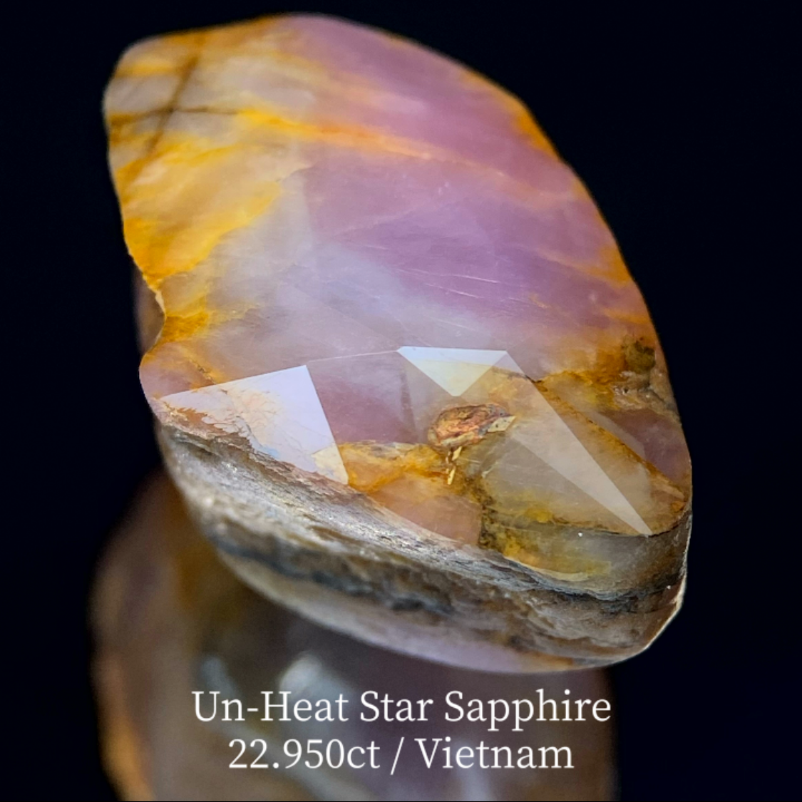 Un-Heat Star Sapphire 22.950ct / Vietnam