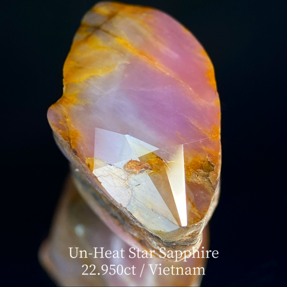 Un-Heat Star Sapphire 22.950ct / Vietnam