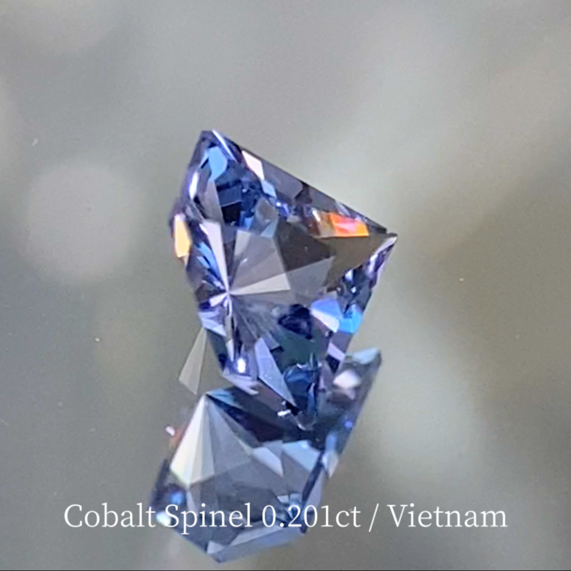 Cobalt Spinel 0.201ct / Vietnam