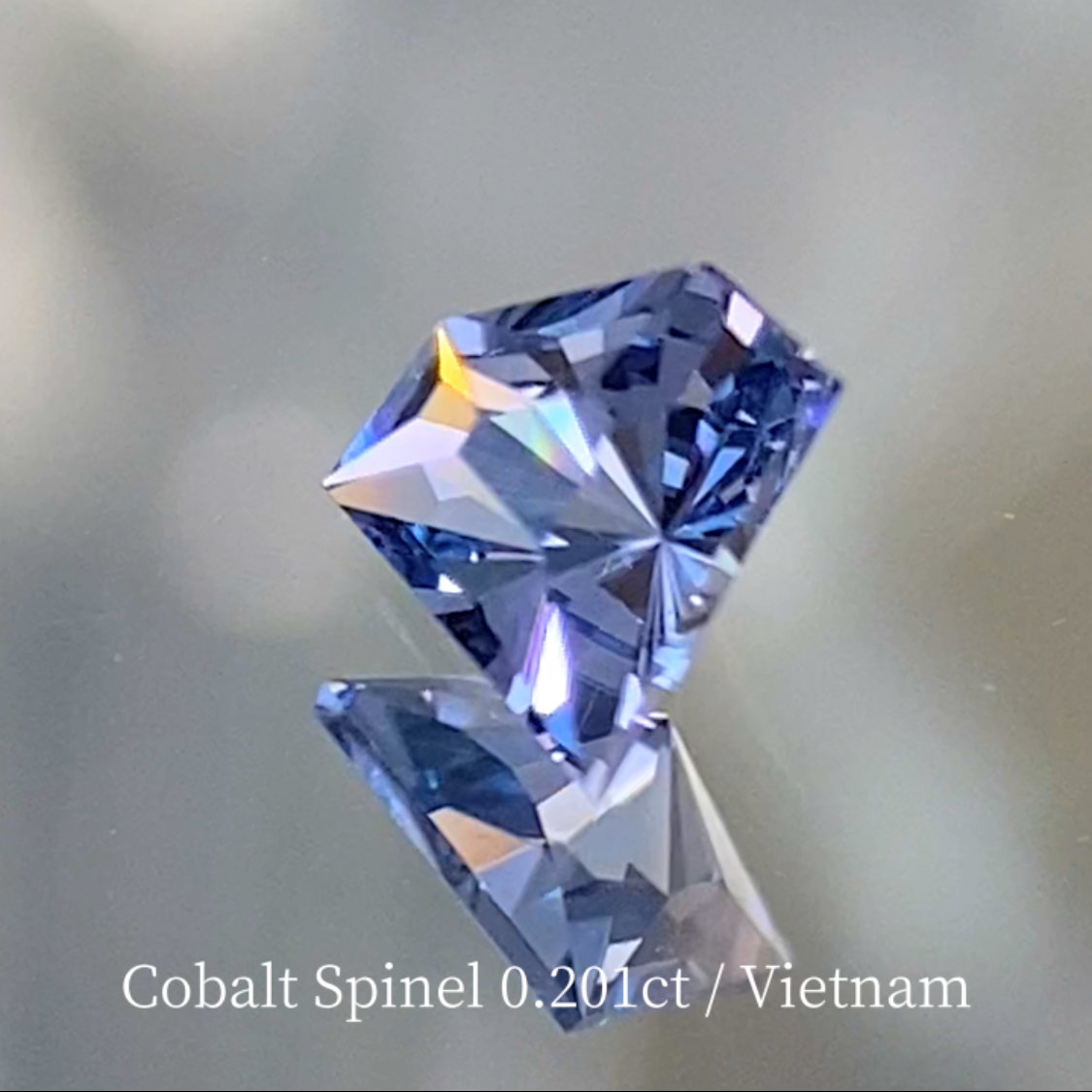 Cobalt Spinel 0.201ct / Vietnam