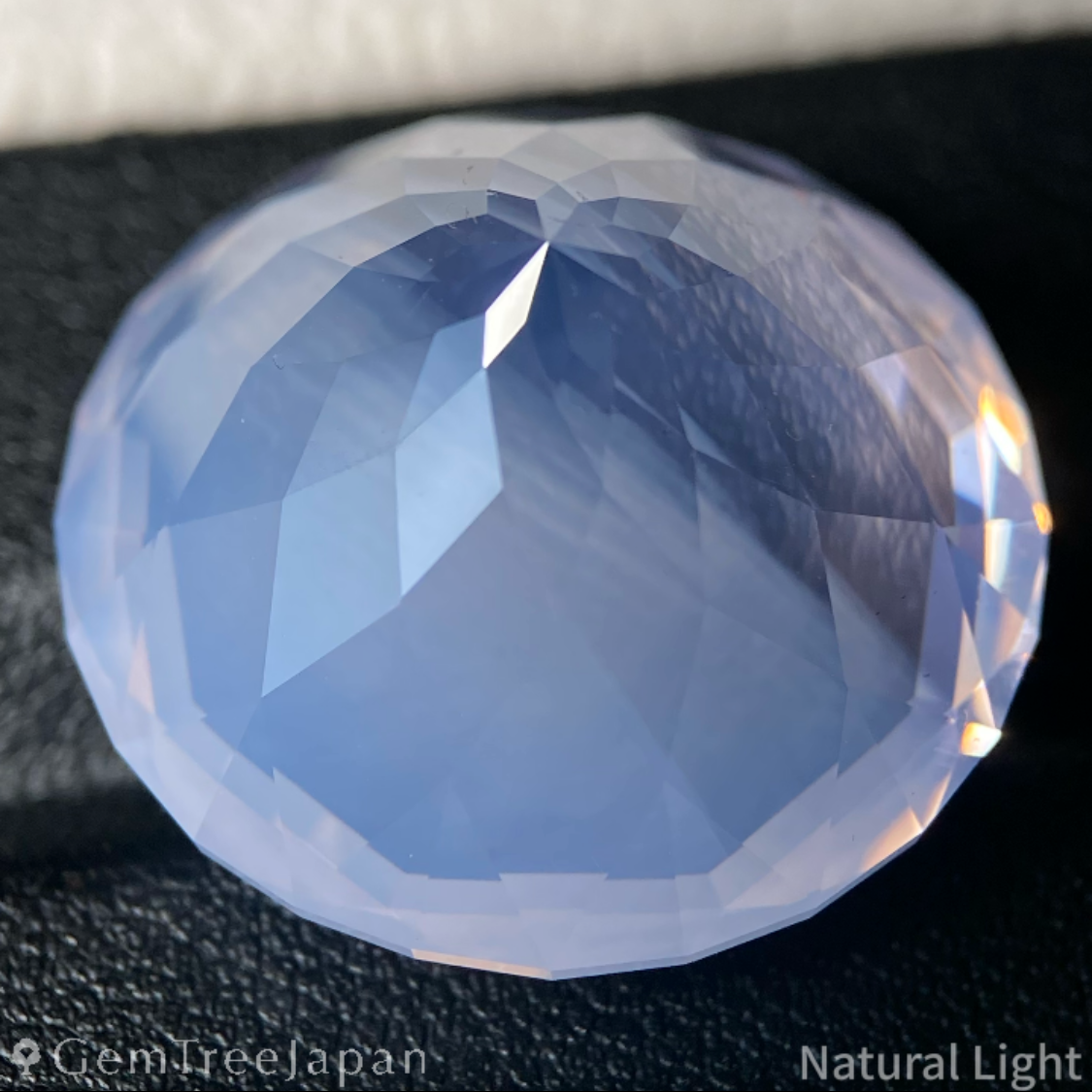 Milky Amethyst 36.028ct / Brazil