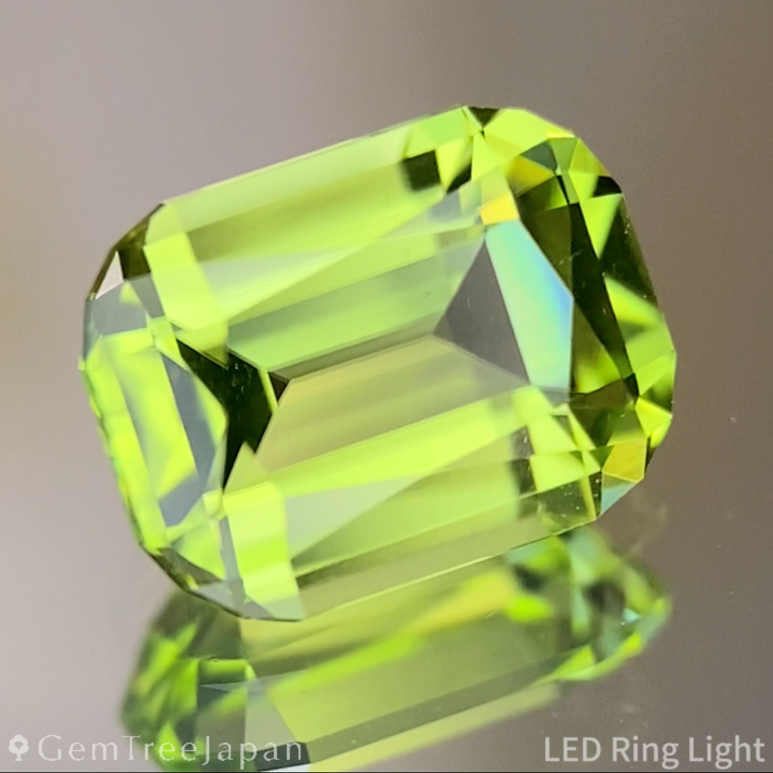 Peridot 1.36ct / U.S.A.