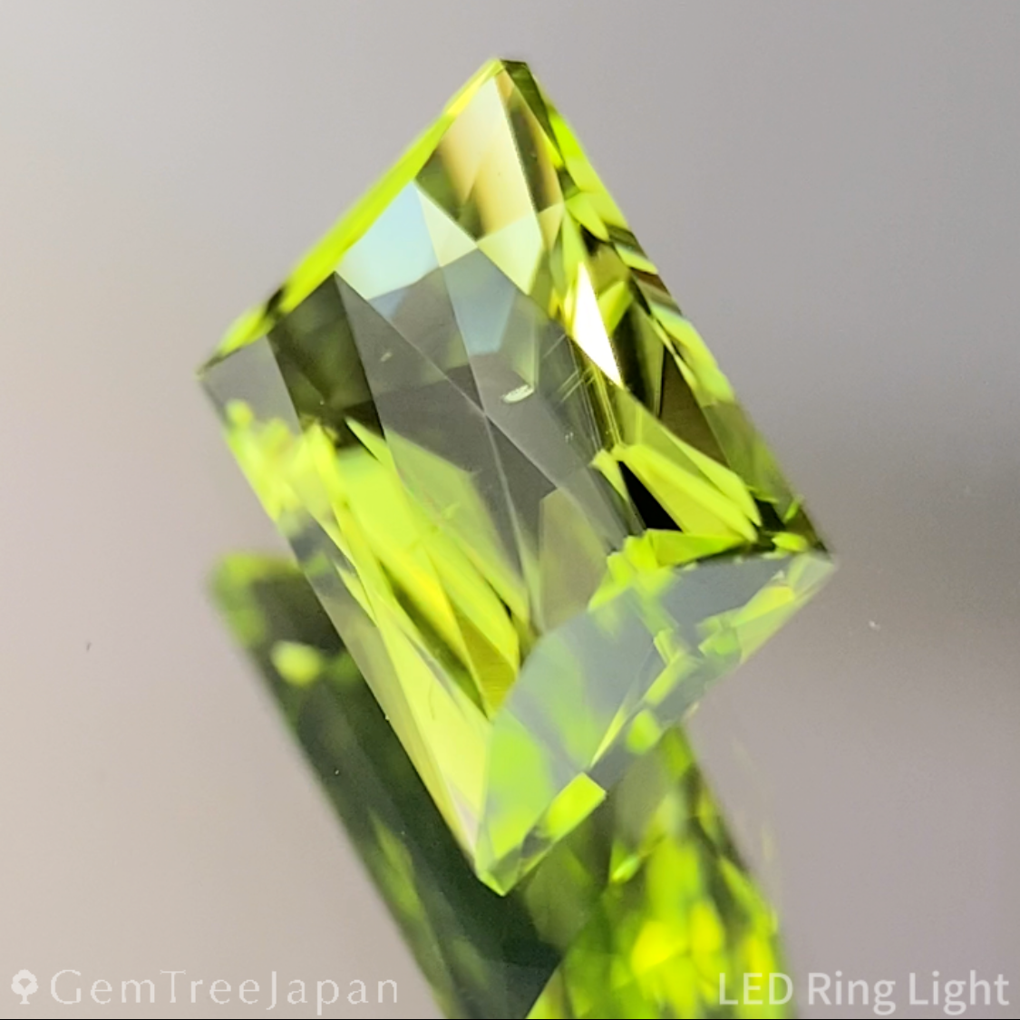 Peridot 1.04ct / U.S.A.