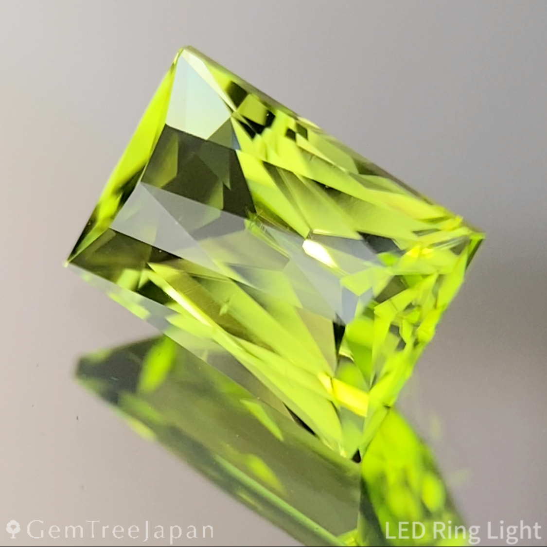 Peridot 1.04ct / U.S.A.