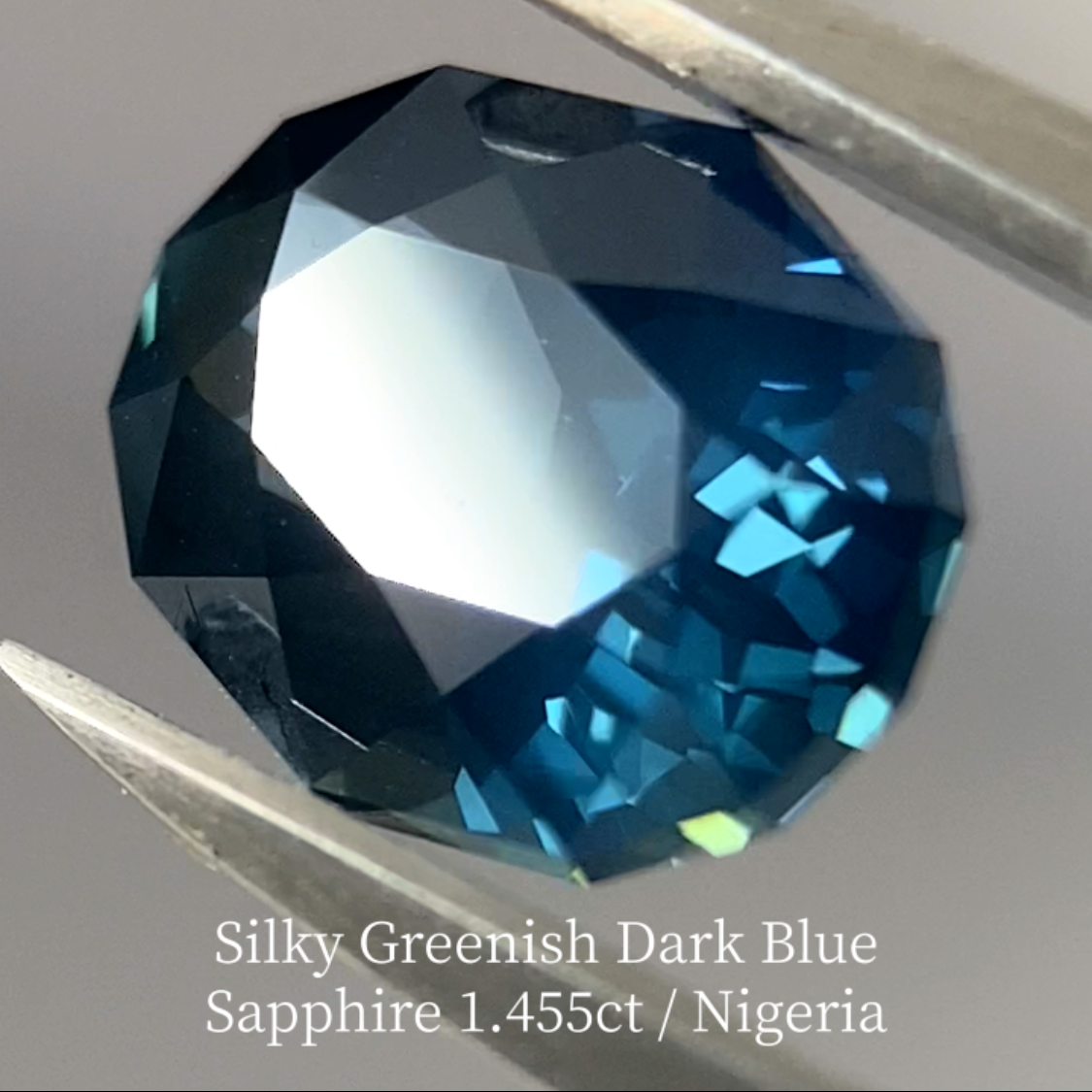 Greenish Dark Blue Sapphire 1.455ct / Nigeria