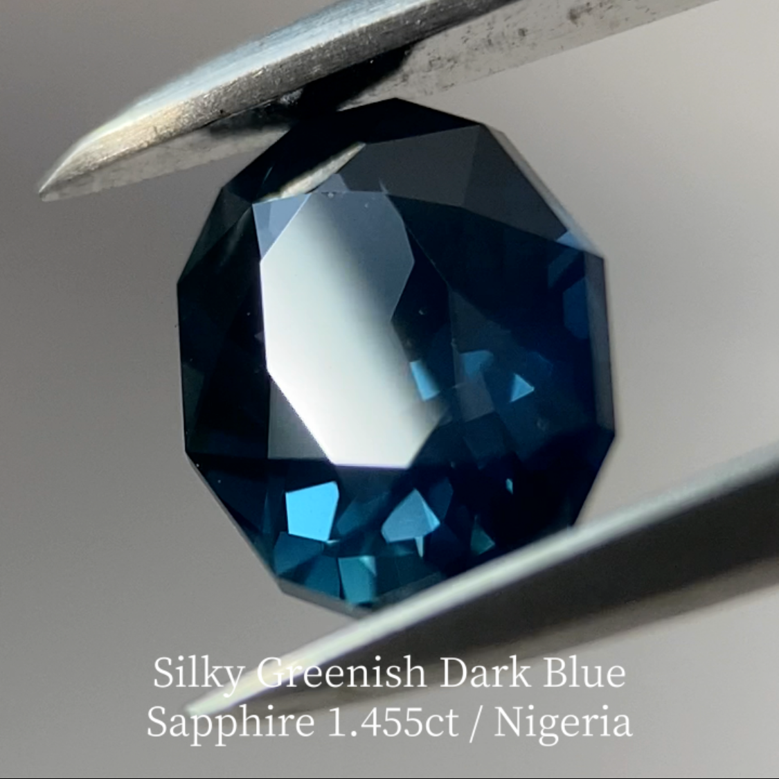 Greenish Dark Blue Sapphire 1.455ct / Nigeria