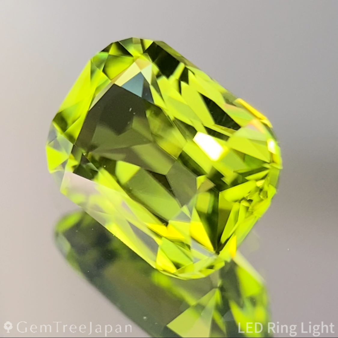Peridot 1.28ct / U.S.A.