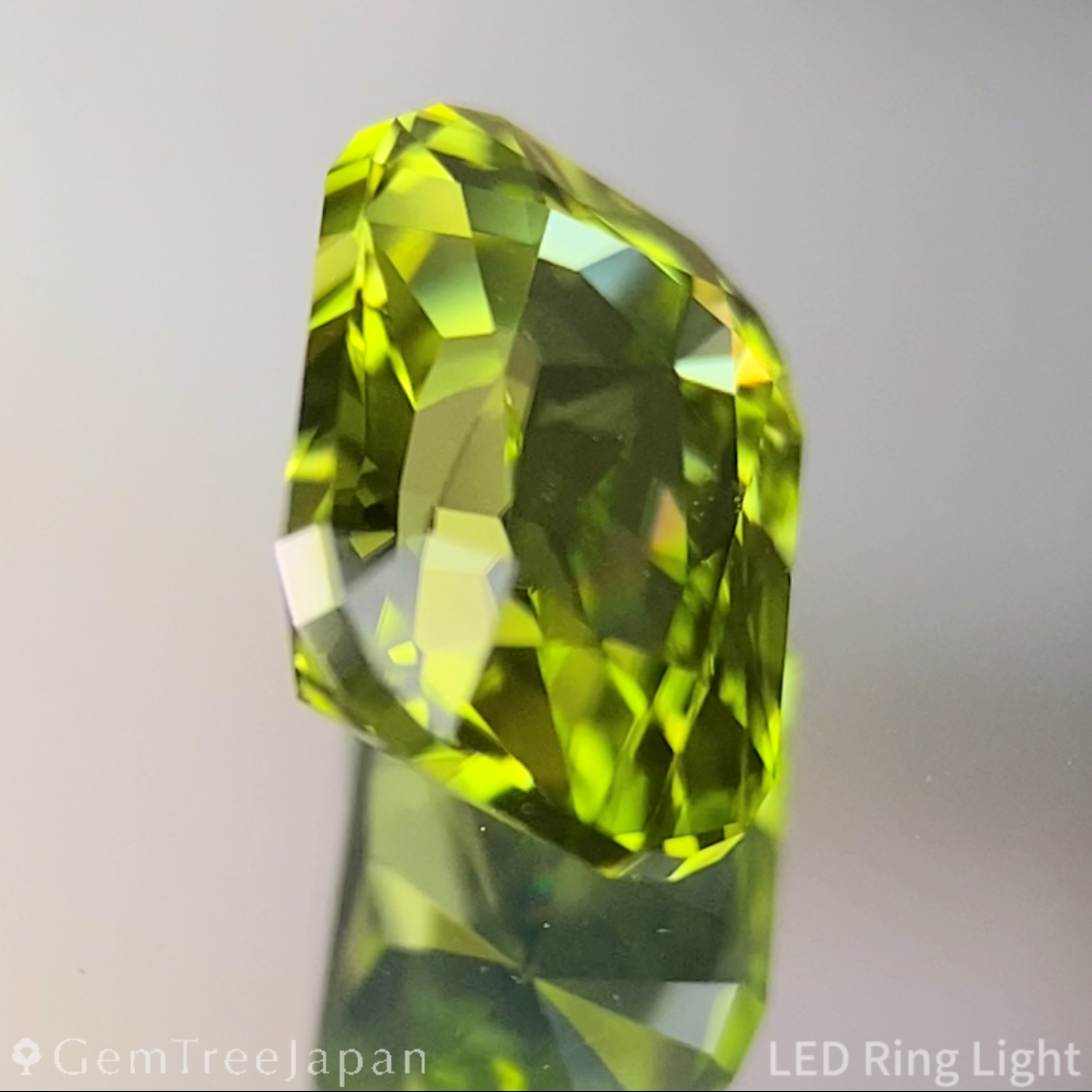 Peridot 1.28ct / U.S.A.