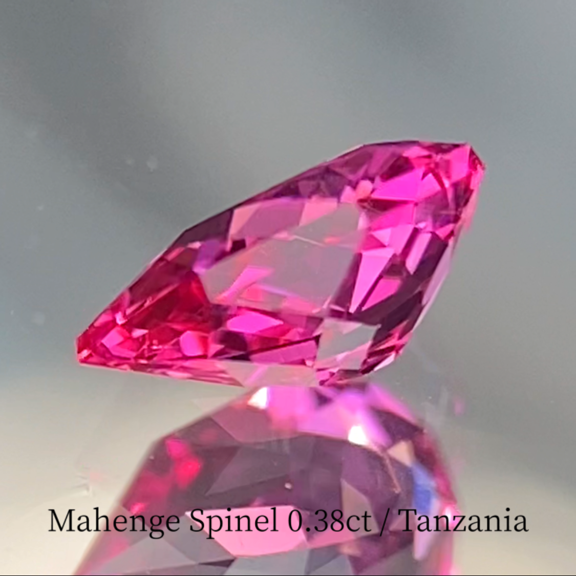 Mahenge Neon Pink Spinel 0.385ct / Tanzania
