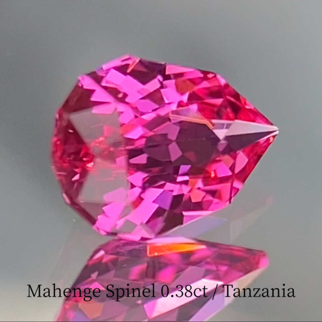 Mahenge Neon Pink Spinel 0.385ct / Tanzania