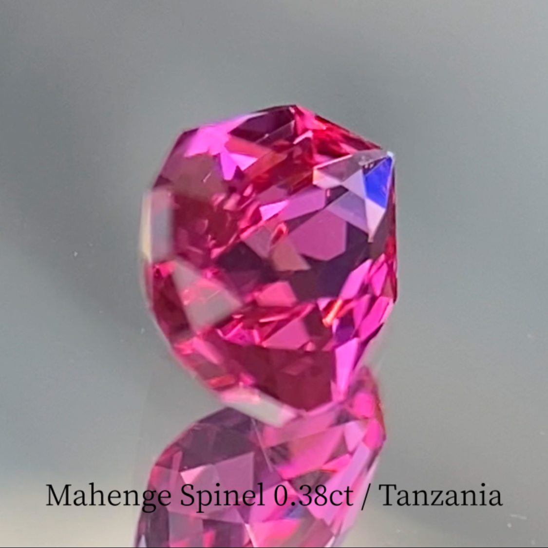 Mahenge Neon Pink Spinel 0.385ct / Tanzania