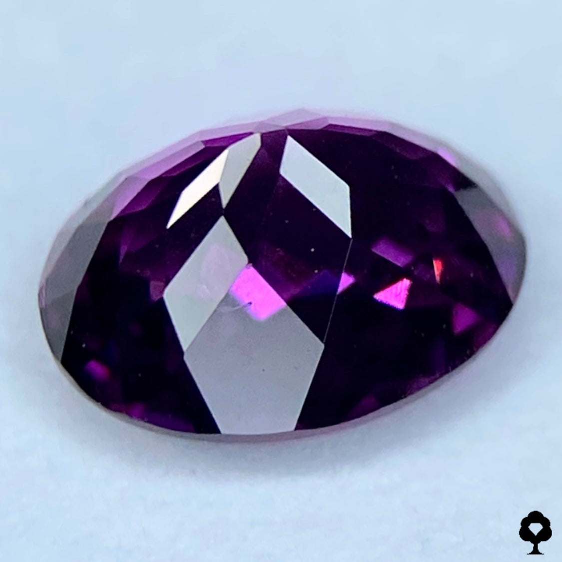 【NEW CUT】ロードライトガーネット1.62ct★バフトップに浮かぶ花が可愛すぎる新カット
