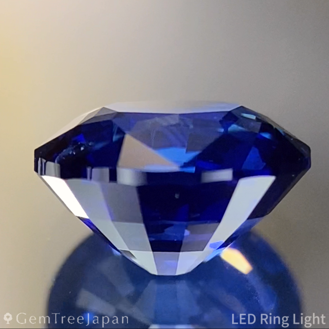 Royal Blue Sapphire 2.144ct / Sri Lanka