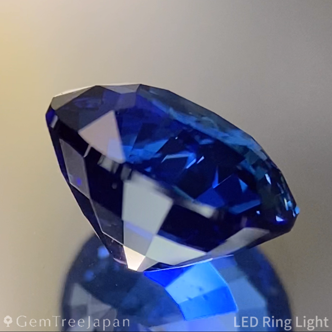 Royal Blue Sapphire 2.144ct / Sri Lanka