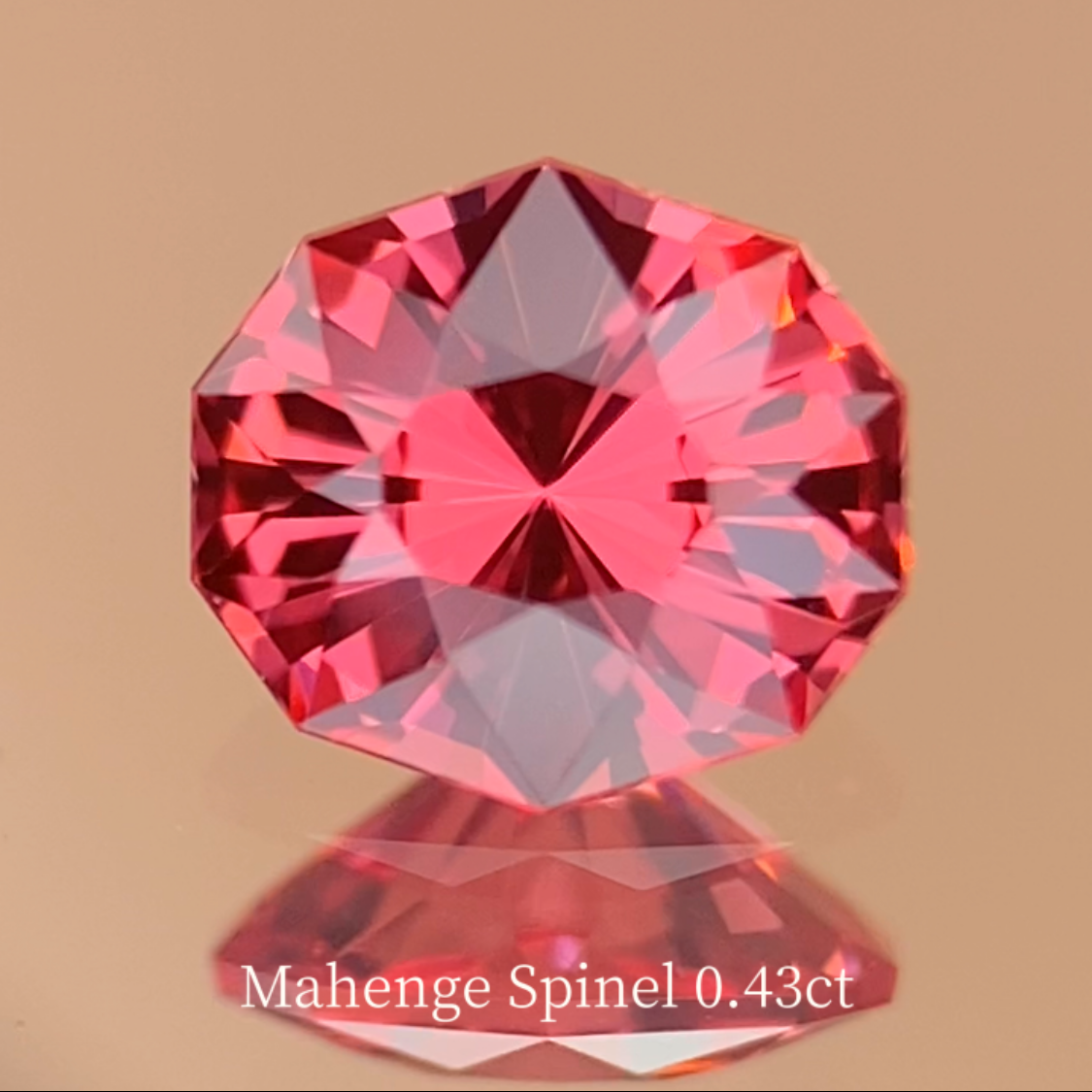 Orange-Pink Spinel 0.431ct / Tanzania