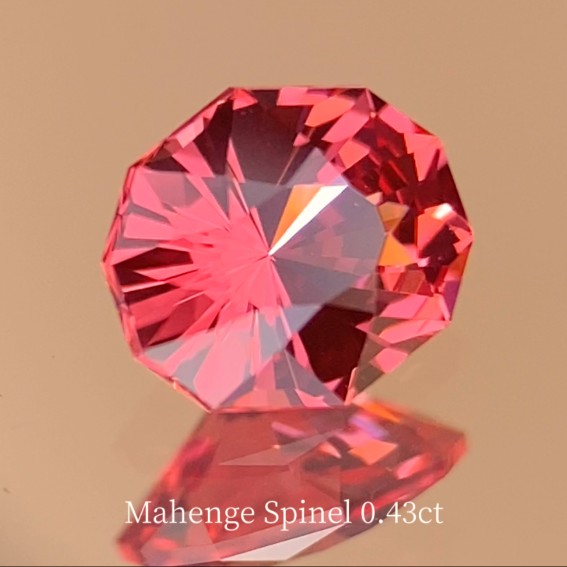 Orange-Pink Spinel 0.431ct / Tanzania