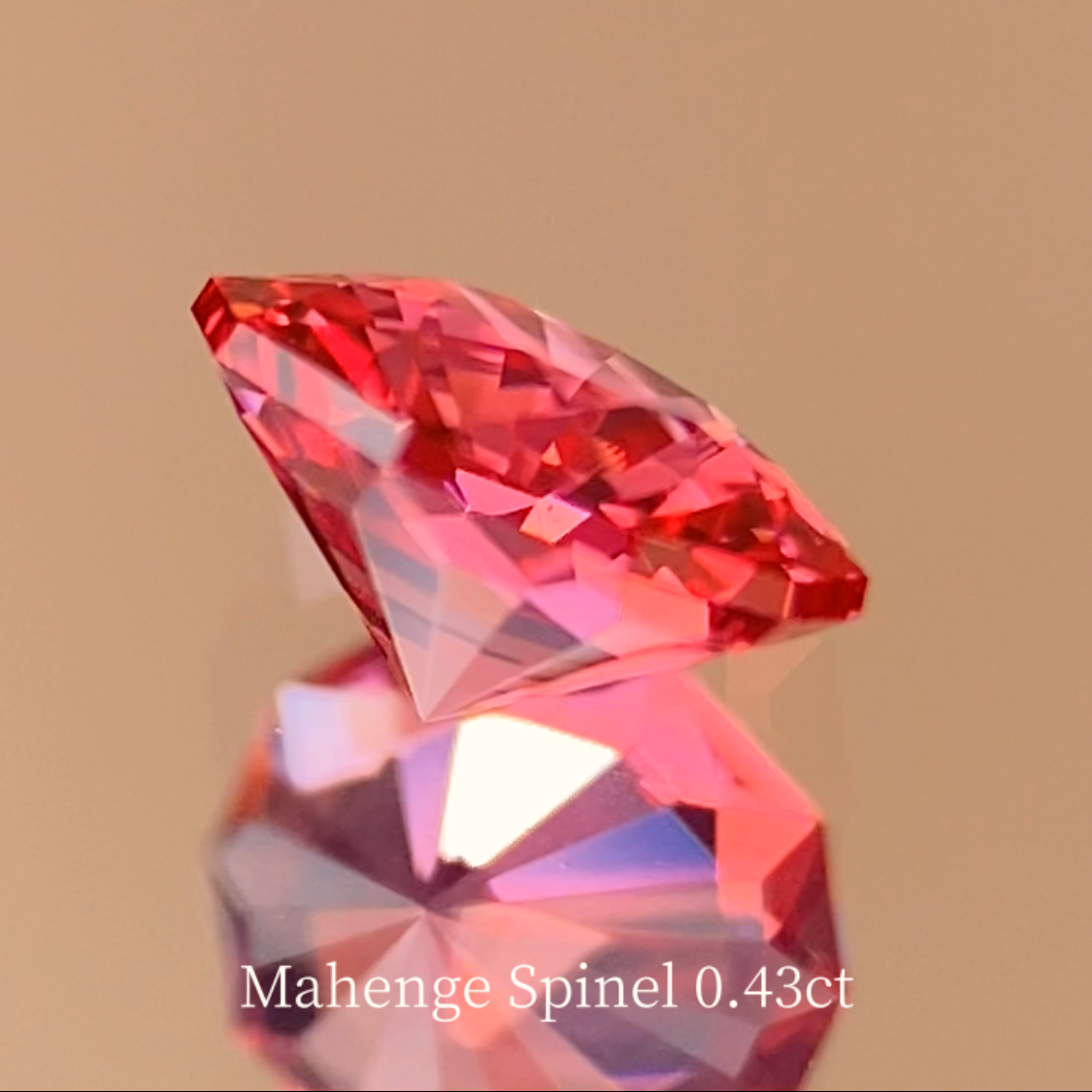 Orange-Pink Spinel 0.431ct / Tanzania