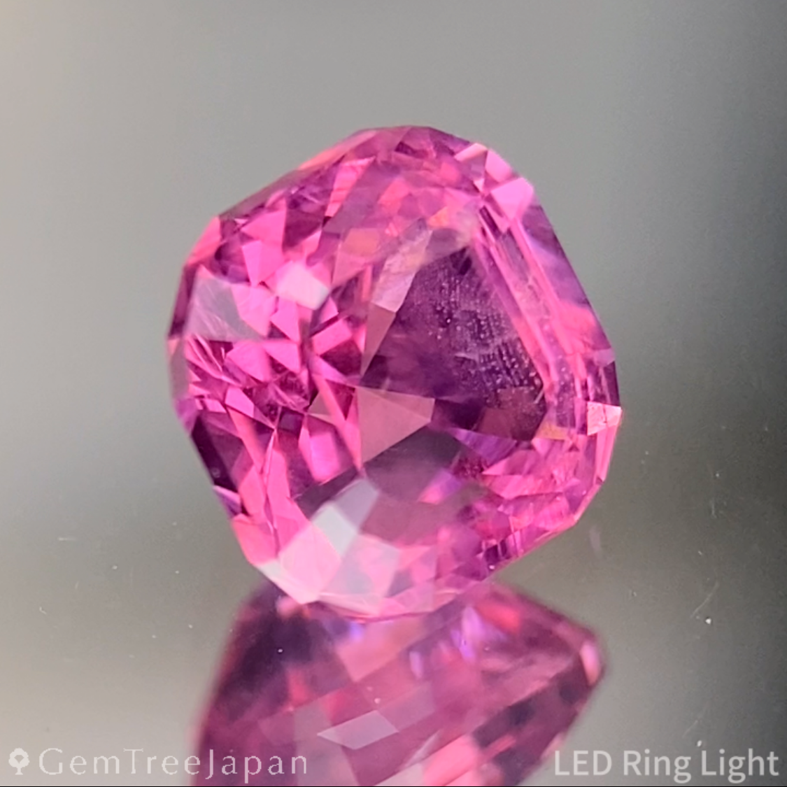 Mahenge Spinel 0.814ct / Tanzania