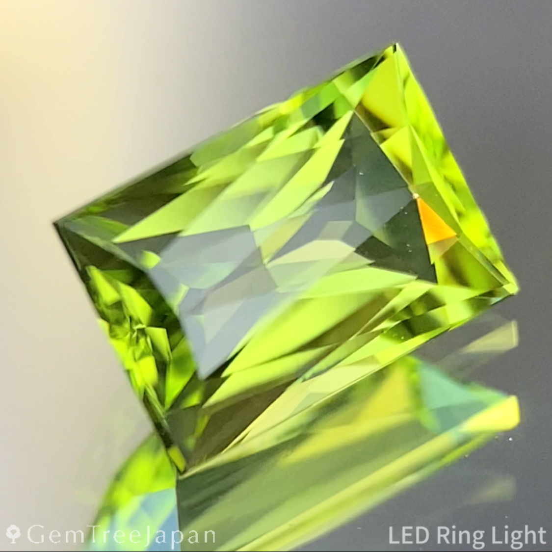 Peridot 1.05ct / U.S.A.