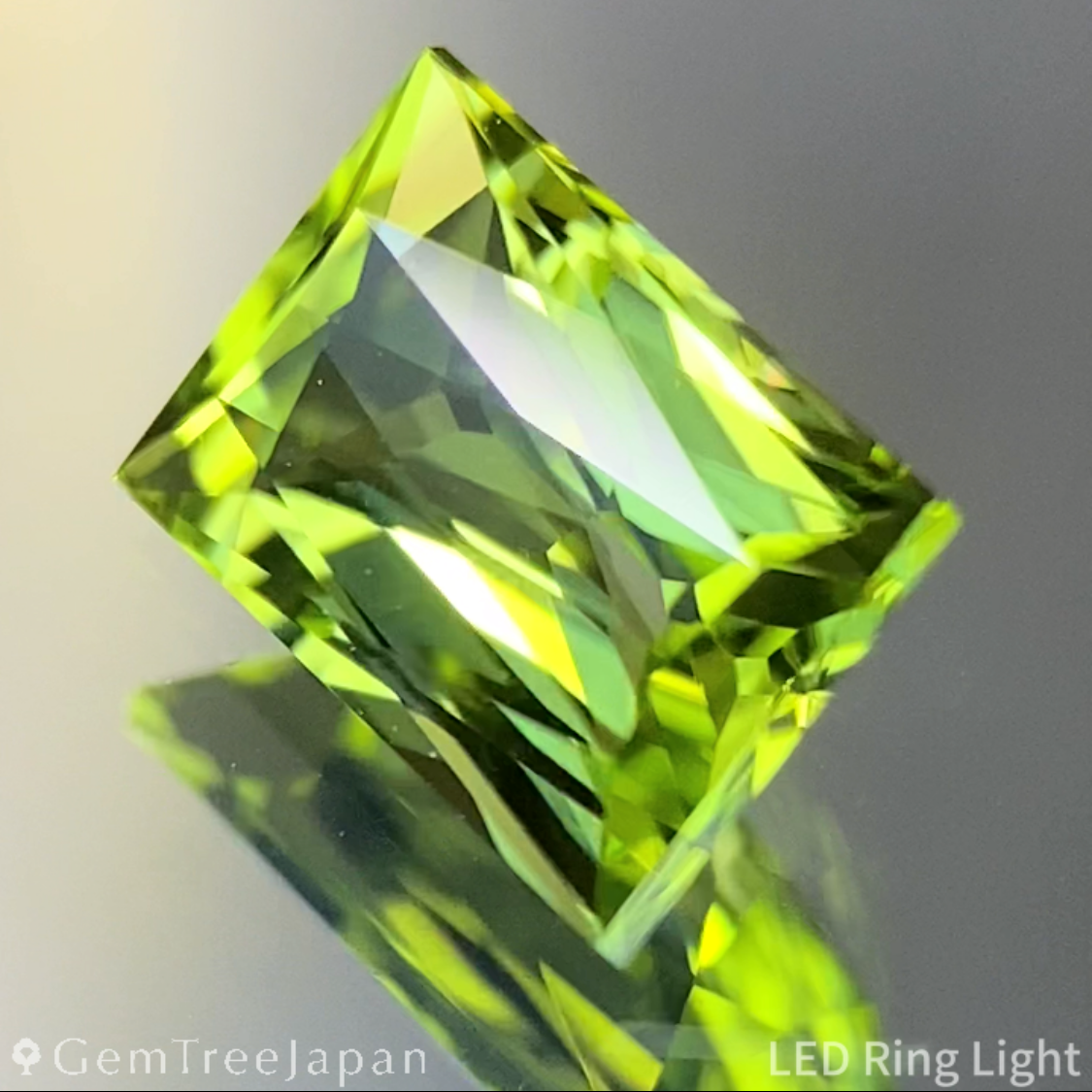 Peridot 1.05ct / U.S.A.