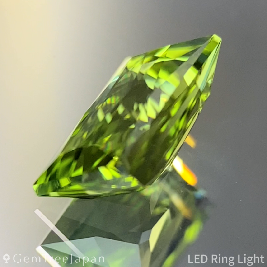 Peridot 1.05ct / U.S.A.