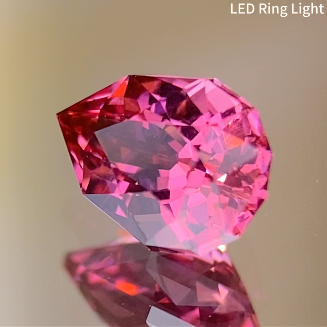Redish Pink Spinel 0.680ct / Tanzania