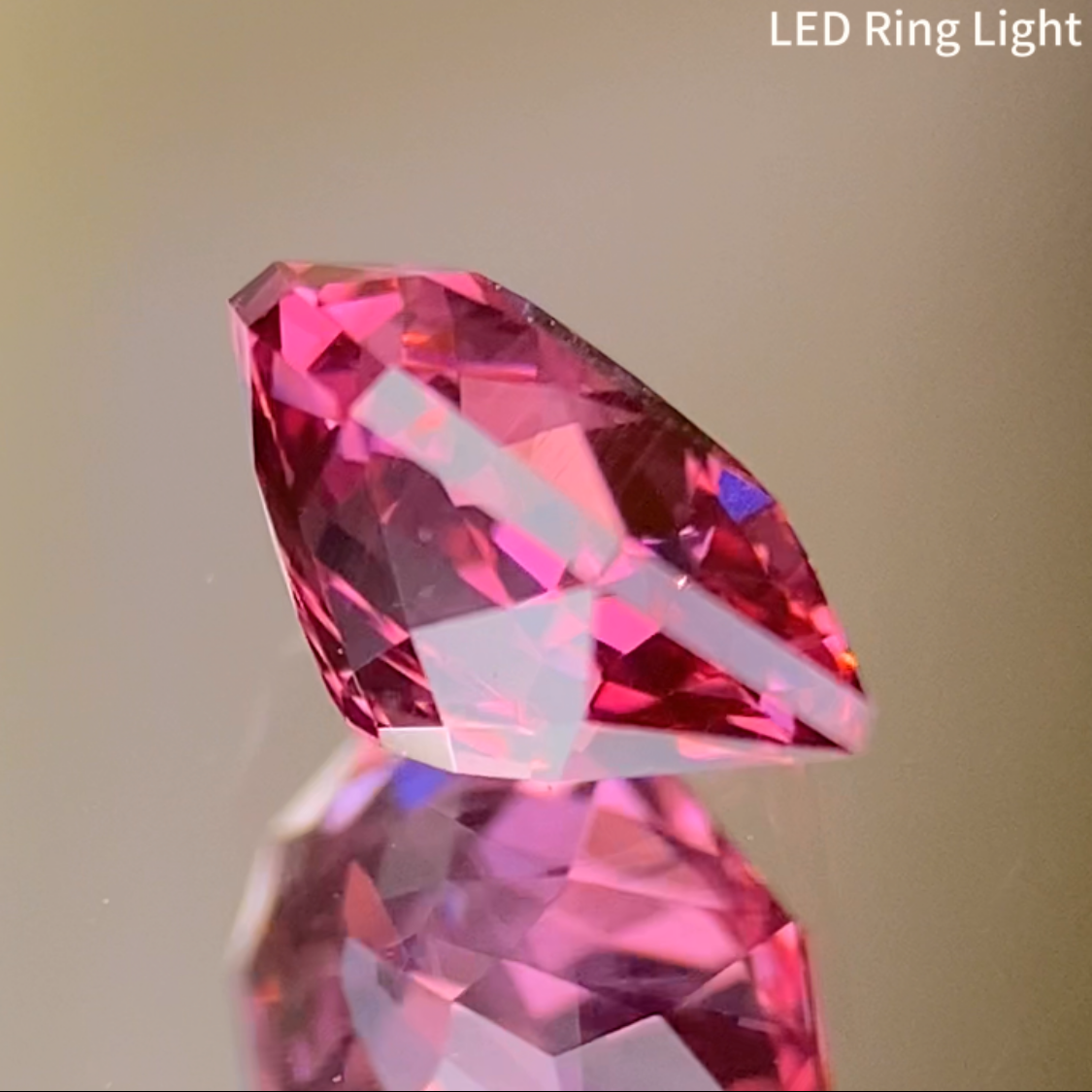 Redish Pink Spinel 0.680ct / Tanzania