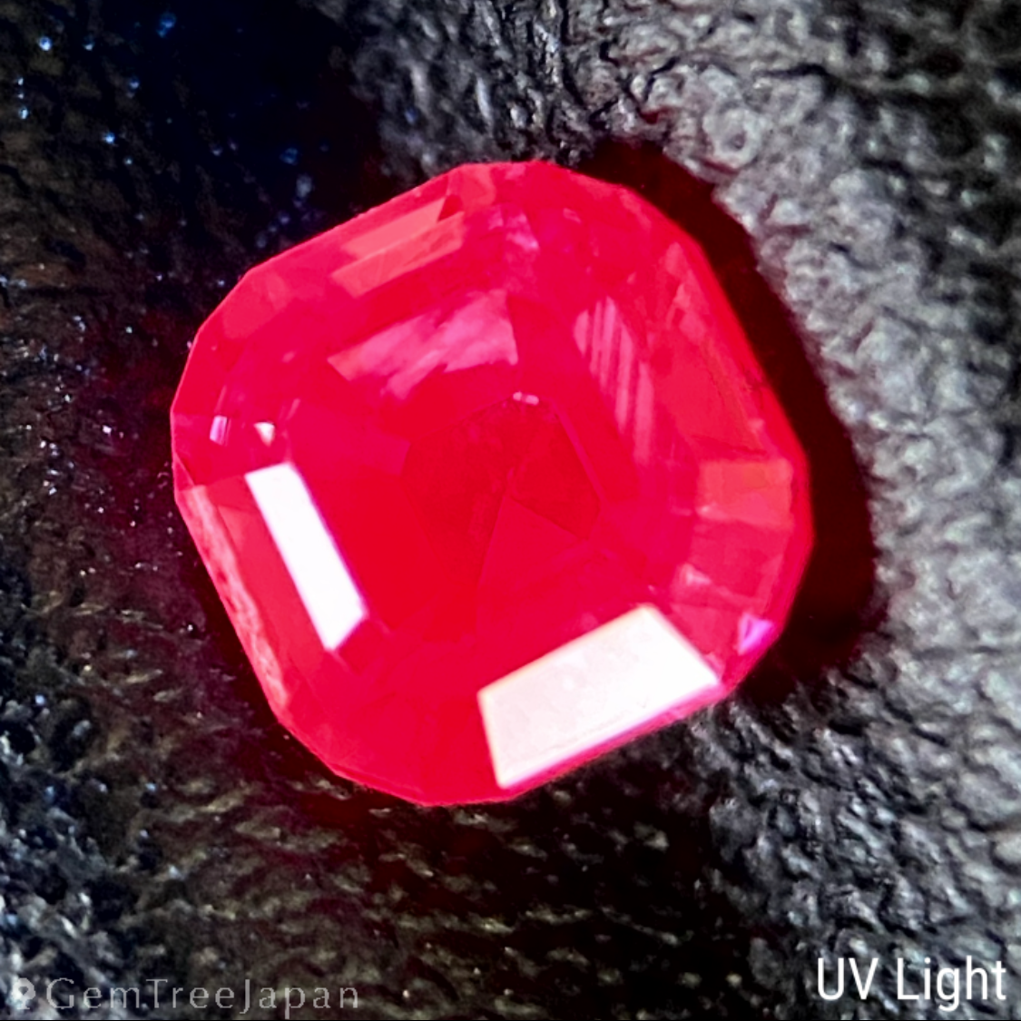 Mahenge Spinel 0.814ct / Tanzania