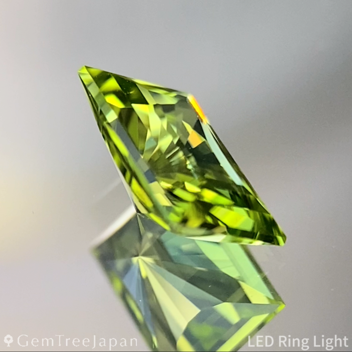 Peridot 0.87ct / U.S.A.