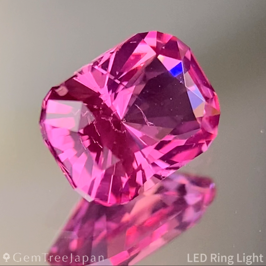 Mahenge Spinel 0.937ct / Tanzania