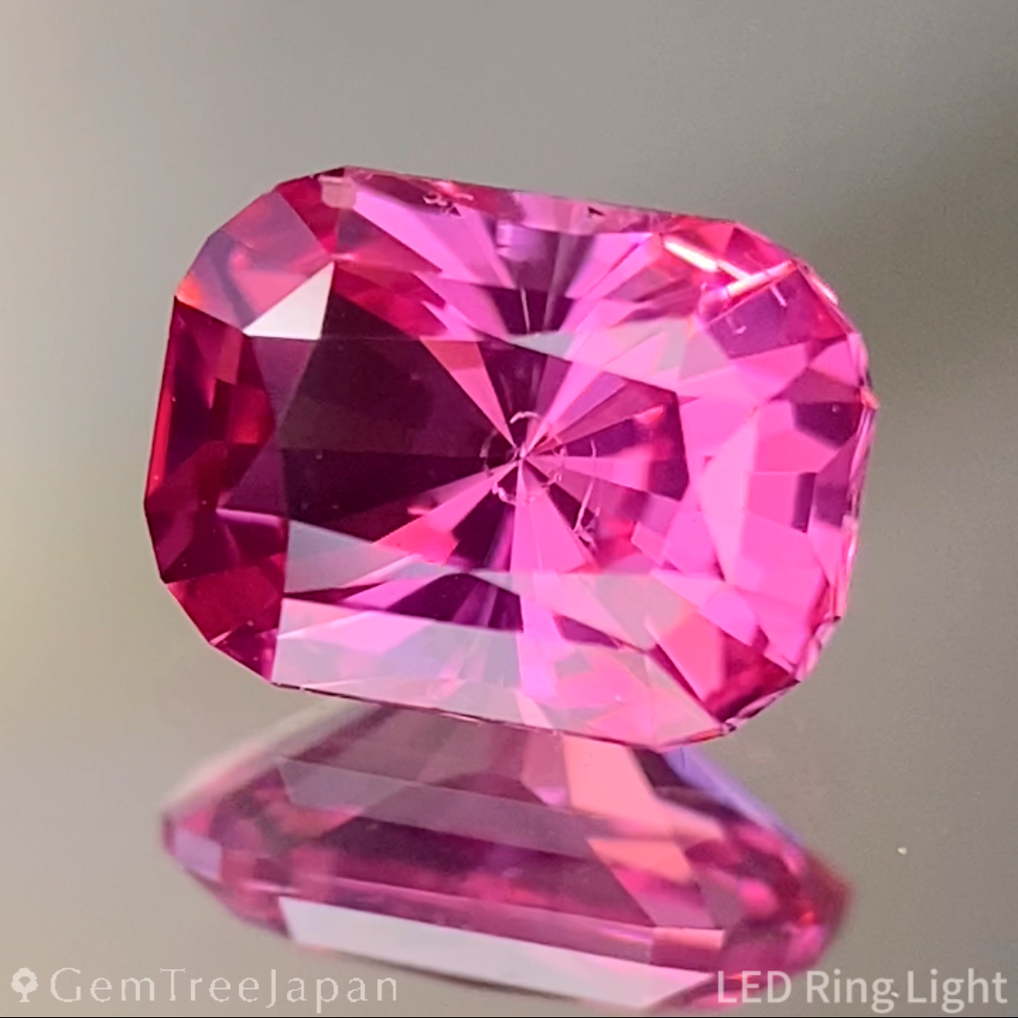 Mahenge Spinel 0.937ct / Tanzania