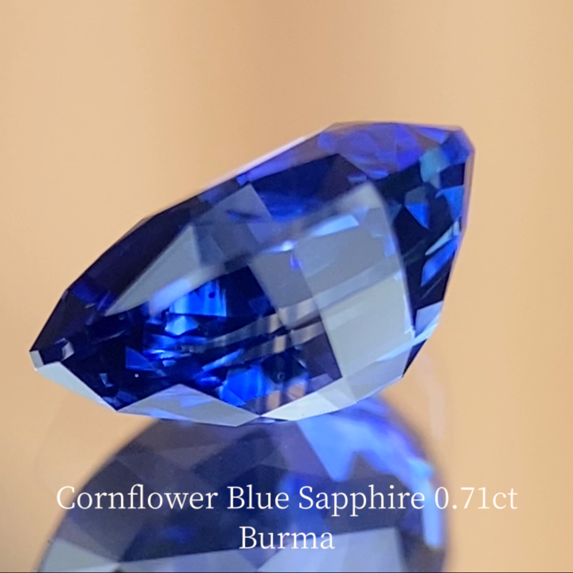 Cornflower Blue Sapphire 0.712ct / Burma