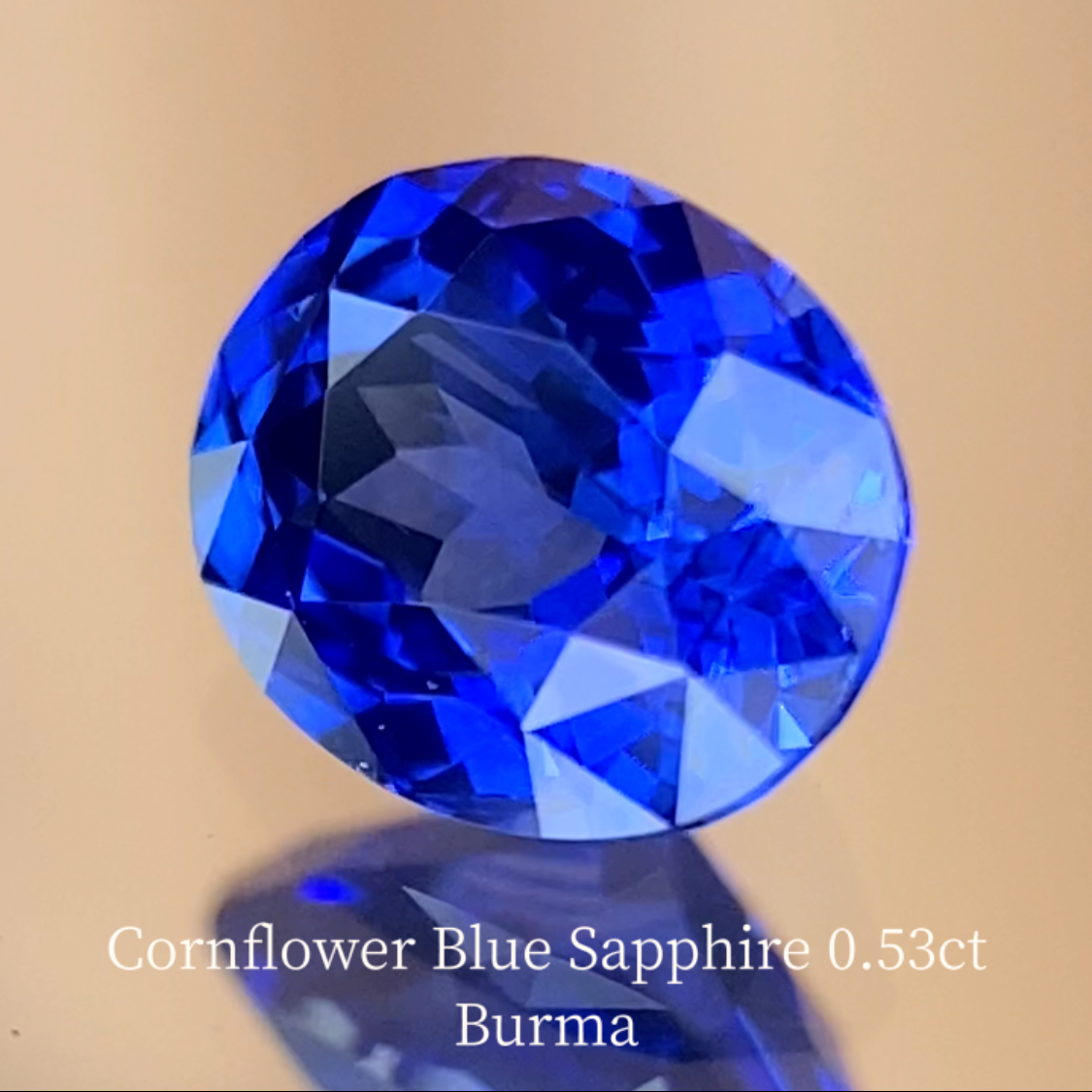 【禁断の最強セット】マヘンゲスピネル0.505ct & コーンフラワーブルーサファイア0.530ct