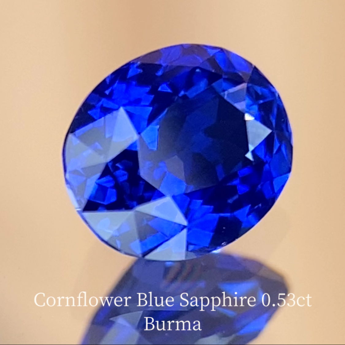 【禁断の最強セット】マヘンゲスピネル0.505ct & コーンフラワーブルーサファイア0.530ct