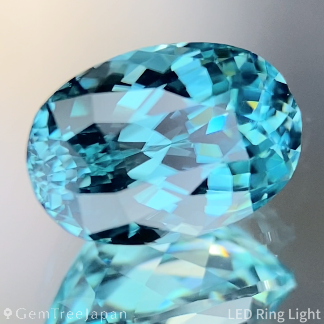 Blue Zircon 2.063ct (Tenebresence) / Cambodia