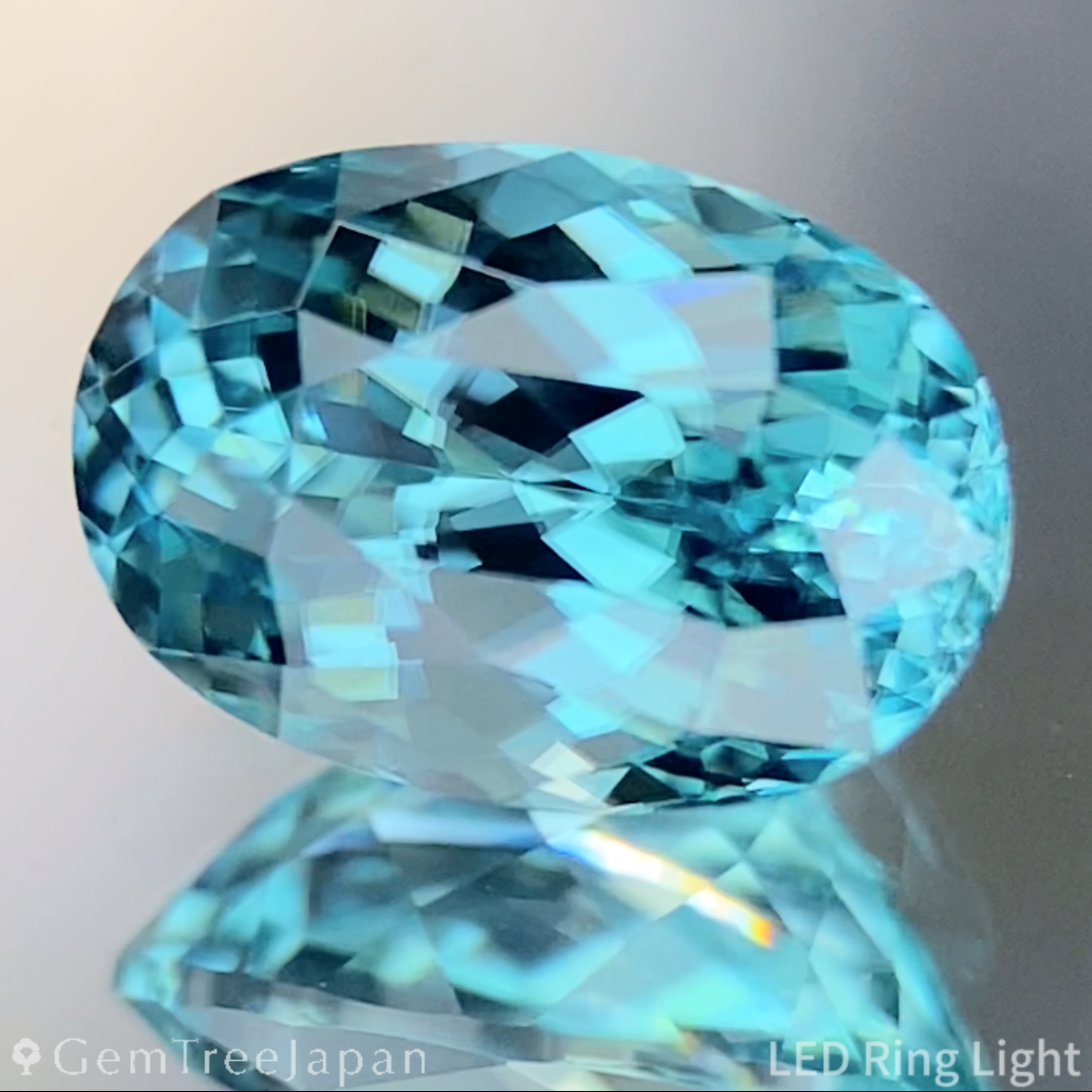 Blue Zircon 2.063ct (Tenebresence) / Cambodia