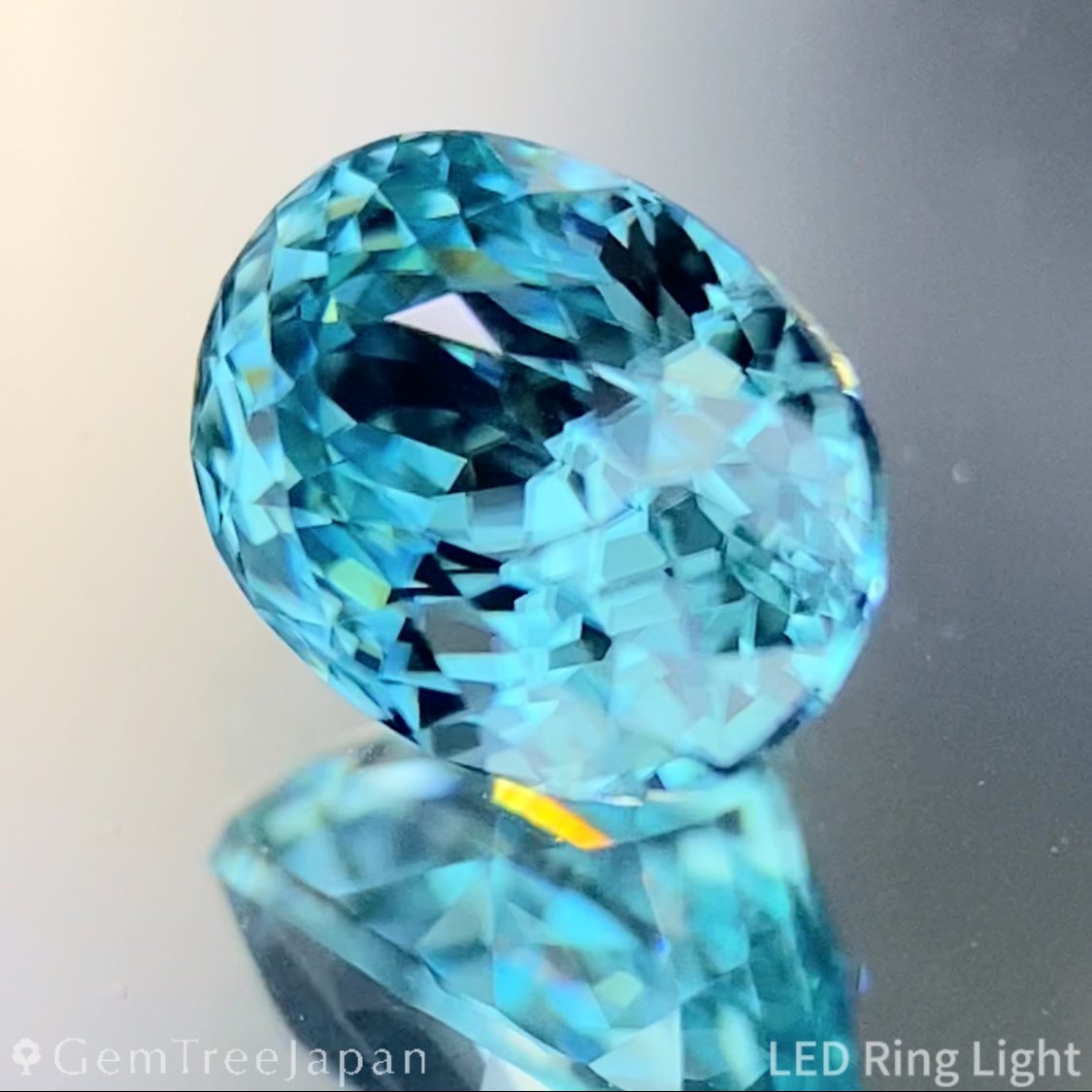Blue Zircon 1.701ct (Tenebresence) / Cambodia