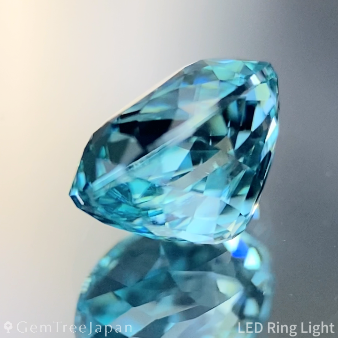 Blue Zircon 1.701ct (Tenebresence) / Cambodia